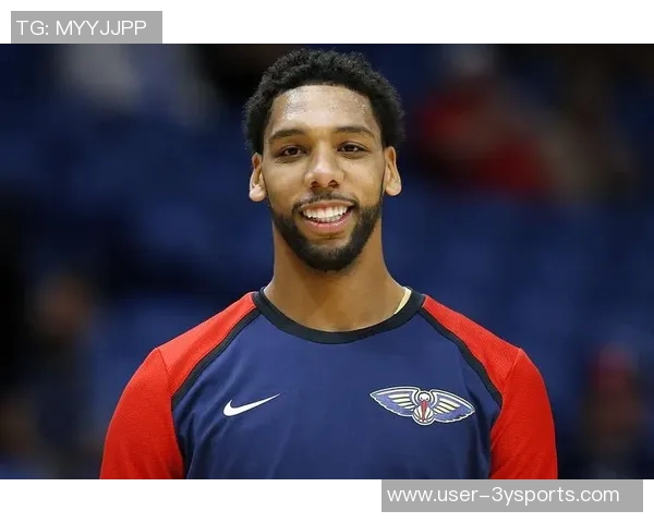 奥卡福进球瞬间意外出现沙滩球引发热刺球迷热议