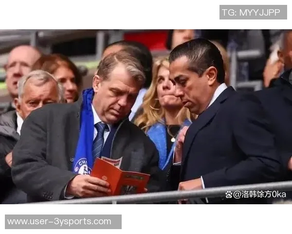 罗塞尼尔抵达伦敦即将成为切尔西新任主帅的消息引发关注 罗塞尼尔抵达伦敦即将成为切尔西新任主帅的消息引发关注