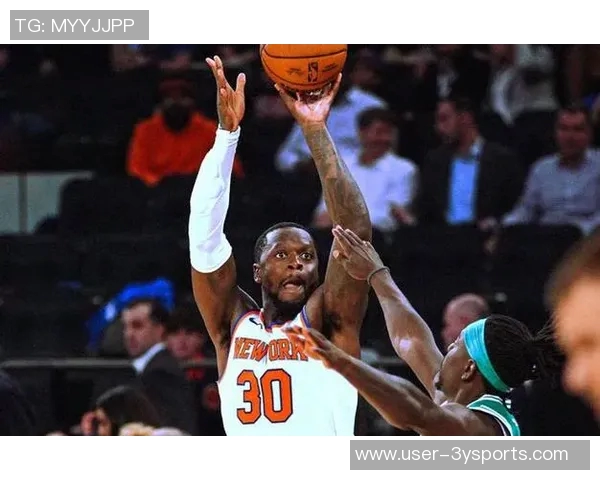 莱昂纳德状态火热近14场场均30分真实命中率超63表现惊艳