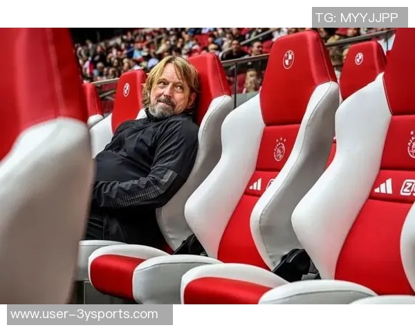 阿贾克斯宣布阿根廷U20国脚前锋卡里佐正式加盟合同至2030年 阿贾克斯宣布阿根廷U20国脚前锋卡里佐正式加盟合同至2030年