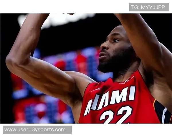 勇士球迷热情欢迎维金斯鲍威尔幽默调侃别哭哈